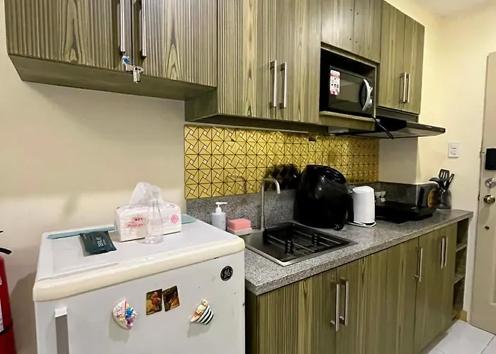 Cozy & Comfy Staycation In Quezon *
